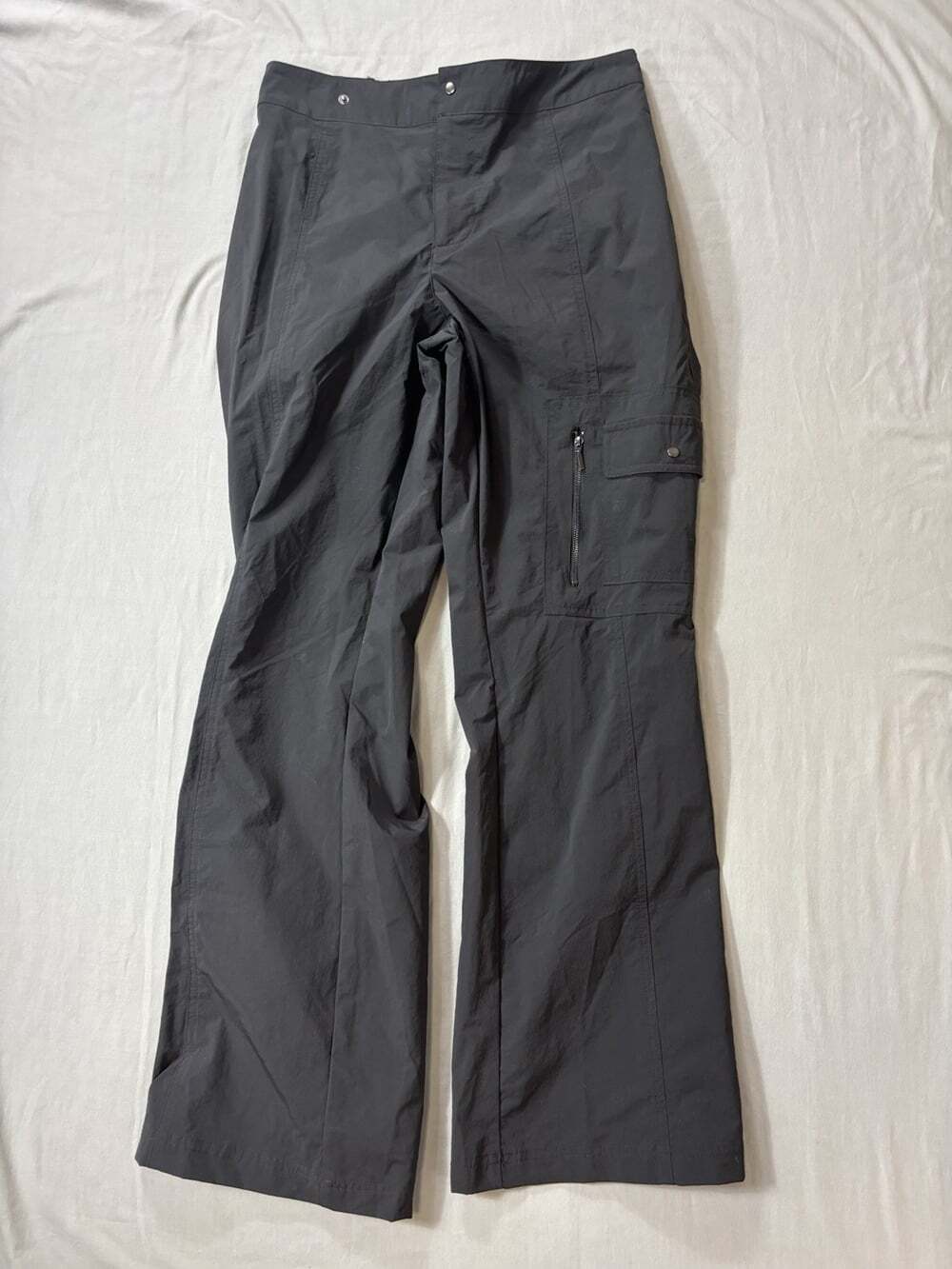 Urban Outfitters BDG Black Elastic Waist Windbreaker Joggers Sweatpants Size 10 - Picture 2 of 7